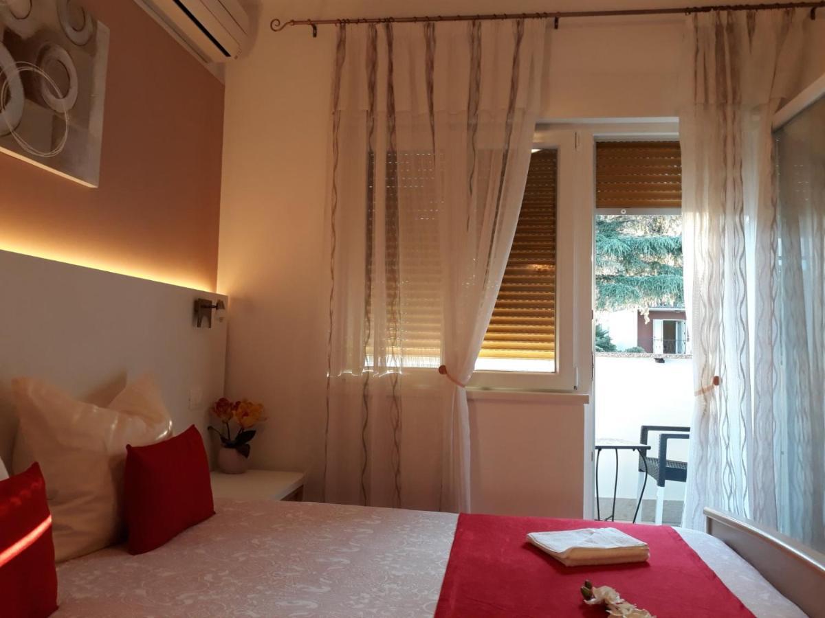Apartment Matea Rovinj Bagian luar foto