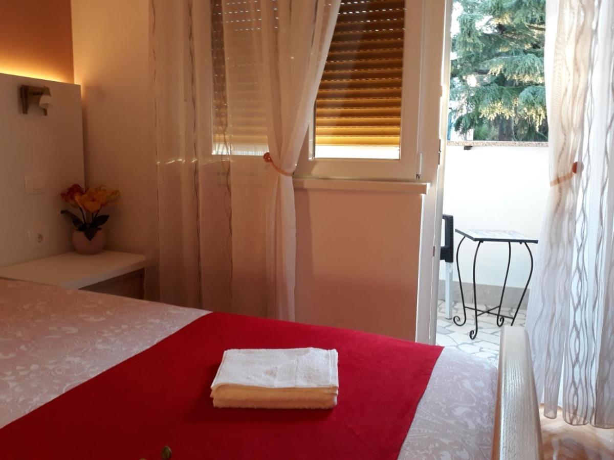 Apartment Matea Rovinj Bagian luar foto
